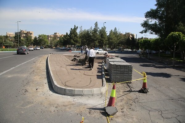 ایمنسازی معابر جنوبغرب تبریز؛ اجرای عملیات اصلاح هندسی میدان لاله ایمنسازی معابر جنوبغرب تبریز؛ اجرای عملیات اصلاح هندسی میدان لاله