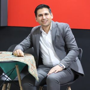 وقتی «کی داده کی گرفته» شعار می‌شود