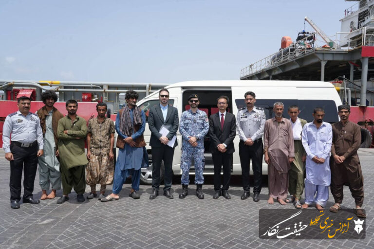 ۸ صیاد ایرانی نجات یافته در دریا به بندر کراچی پاکستان منتقل شدند