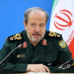 وزیر دفاع: با وجود اعتماد به برادران خود، به دشمن اعتماد نداریم/ دستان‌مان روی ماشه است