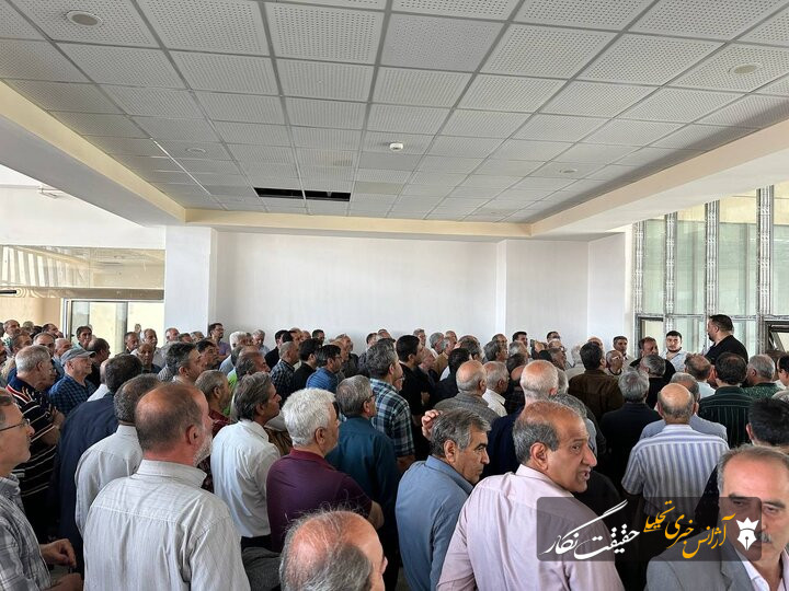 تجمع اعضای کانون بازنشستگان صندوق آیندهساز تبریز در اعتراض به اجرانشدن متناسبسازی حقوق تجمع اعضای کانون بازنشستگان صندوق آیندهساز تبریز در اعتراض به اجرانشدن متناسبسازی حقوق