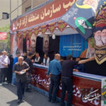 موکب منطقه آزاد ارس در مسیر تشییع رهبرشهید به زائران خدمت‌رسانی می‌کند