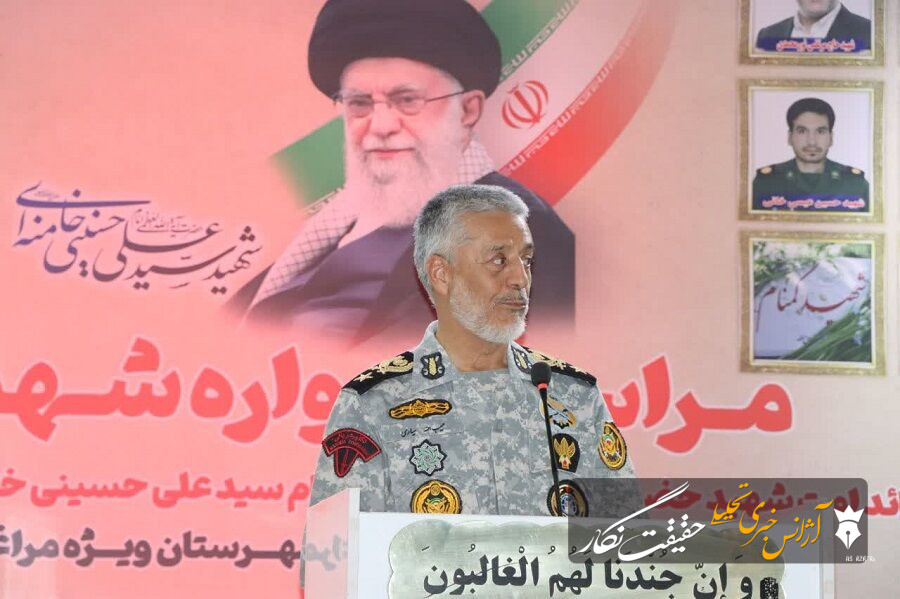 دریادار سیاری: دشمن به دنبال تضعیف تاب‌آوری اجتماعی مردم است