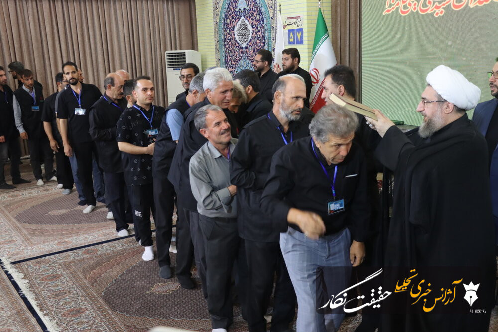 مراسم بدرقه خادمین موکب جنت الحسین (ع) شهرداری تبریز برگزار شد مراسم بدرقه خادمین موکب جنت الحسین (ع) شهرداری تبریز برگزار شد