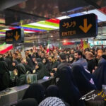 ورود خودرو حامل پیکرهای مطهر رهبر شهید و خانواده ایشان به مسیر تشییع در تهران