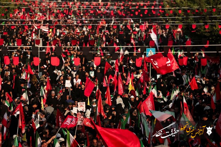 عضو کمیسیون امور داخلی: مراسم وداع و تشییع رهبر شهید انقلاب نقطه عطفی در تاریخ انقلاب بود عضو کمیسیون امور داخلی: مراسم وداع و تشییع رهبر شهید انقلاب نقطه عطفی در تاریخ انقلاب بود