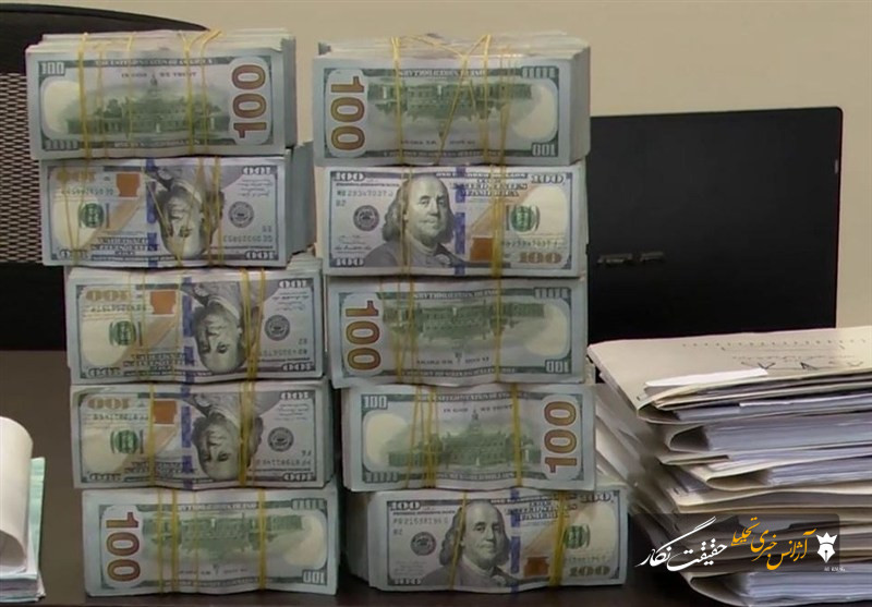 کشف بیش از 15 هزار دلار ارز قاچاق در فرودگاه تبریز/ یک متهم بازداشت شد کشف بیش از 15 هزار دلار ارز قاچاق در فرودگاه تبریز/ یک متهم بازداشت شد