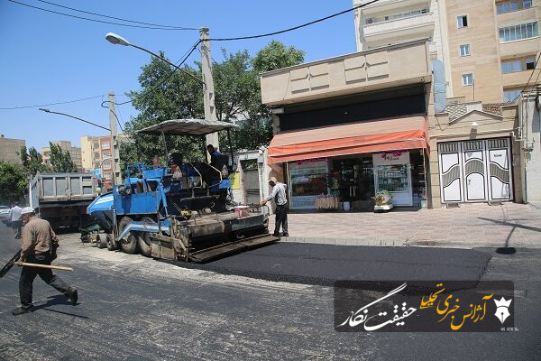 اجرای بیش از ۲۶۴۳ تن آسفالت در خیابان رسالت