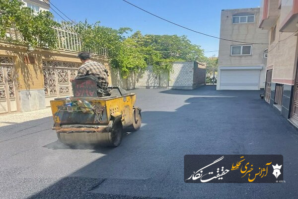 توزیع ۴۰۱ تن آسفالت در معابر منطقه ۴ تبریز