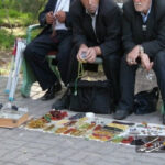 انتقال دستفروشان باغ گلستان به هفته‌بازار میدان آذربایجان